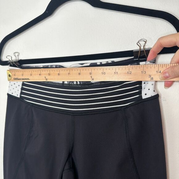 Lululemon Black Wide Leg Crop Legging Floral Stripe Black and White Waistband 6 - Picture 6 of 9